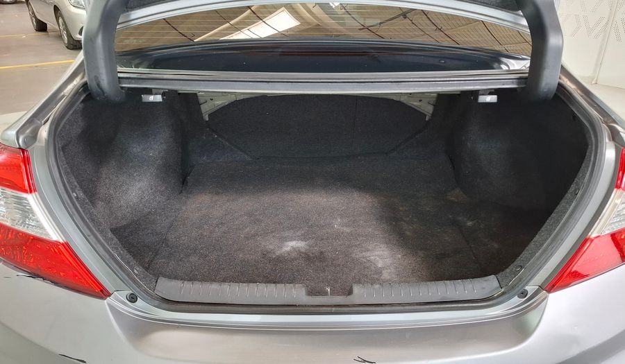 Honda Civic 1.8 I-VTEC LXS Sedan 2013