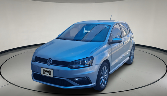 Volkswagen • Polo
