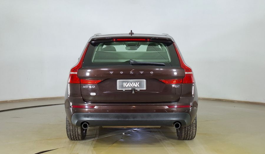 Volvo Xc60 2.0 T5 MOMENTUM AUTO 4WD Suv 2020