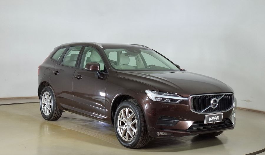 Volvo Xc60 2.0 T5 MOMENTUM AUTO 4WD Suv 2020