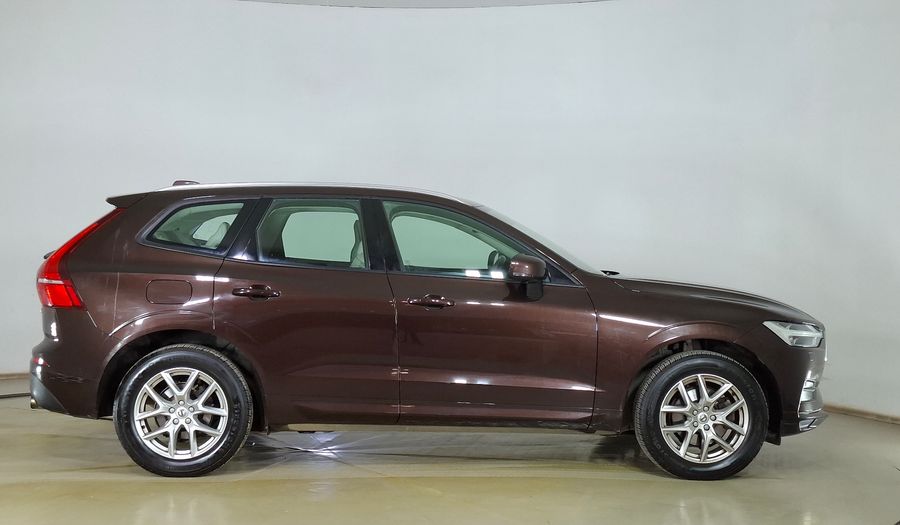 Volvo Xc60 2.0 T5 MOMENTUM AUTO 4WD Suv 2020