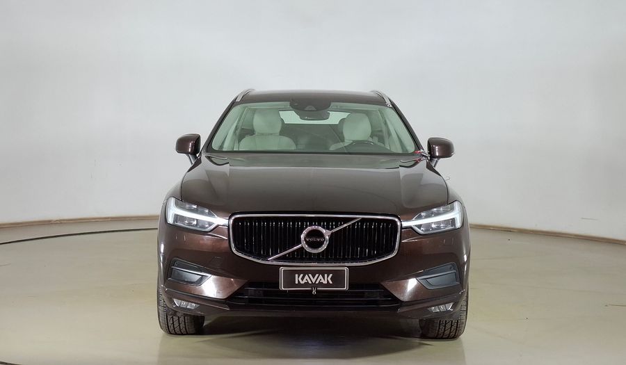 Volvo Xc60 2.0 T5 MOMENTUM AUTO 4WD Suv 2020