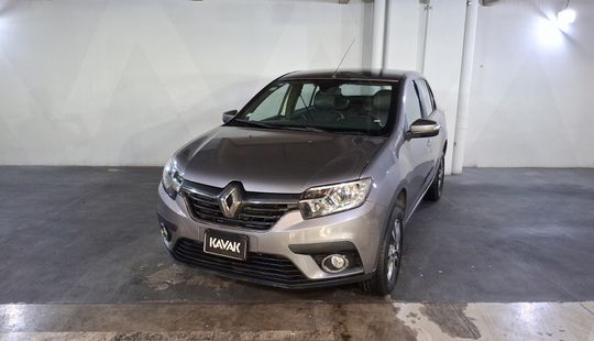 Renault • Logan
