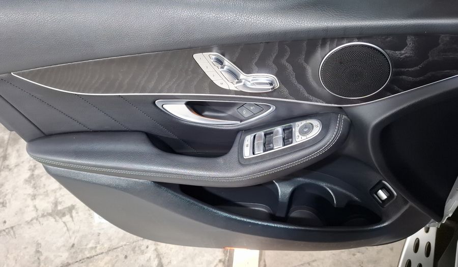Mercedes Benz Clase Glc 2.0 GLC 300 SPORT 4WD AT Suv 2017