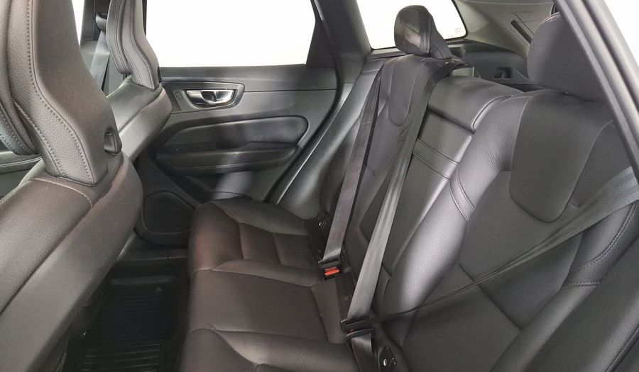Volvo Xc60 2.0 MOMENTUM T5 AUTO AWD Suv 2019