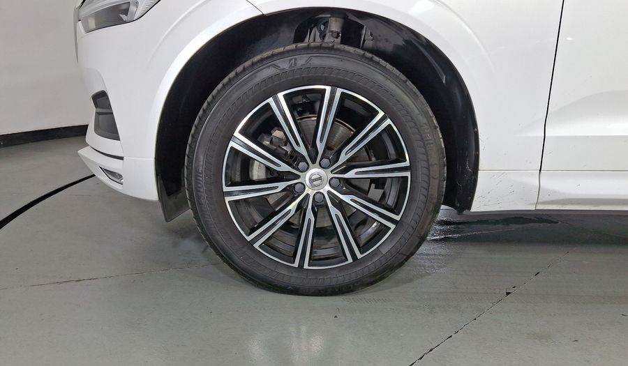 Volvo Xc60 2.0 MOMENTUM T5 AUTO AWD Suv 2019