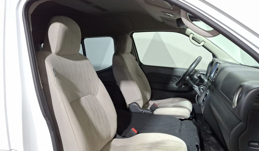 Nissan Nv350 Urvan 2.5 14 PASAJEROS AMPLIA AA Van 2024