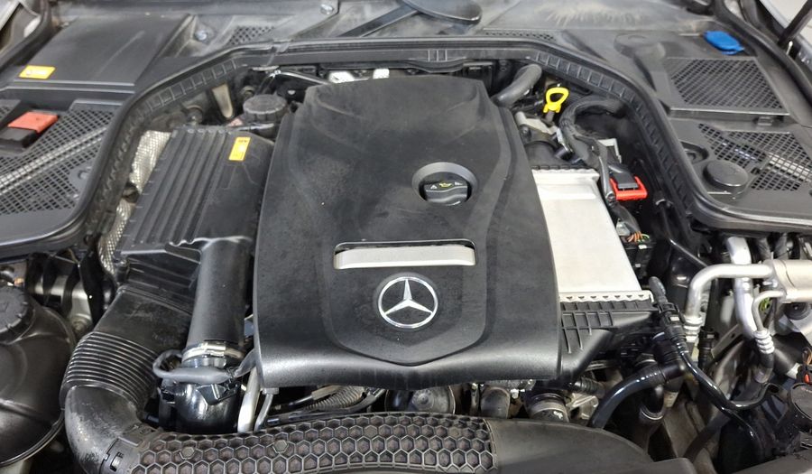 Mercedes Benz Clase C 2.0 250 CGI SPORT AT Sedan 2015