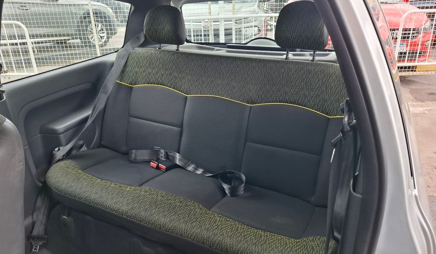 Renault Clio 1.1 CONFORT Hatchback 2014