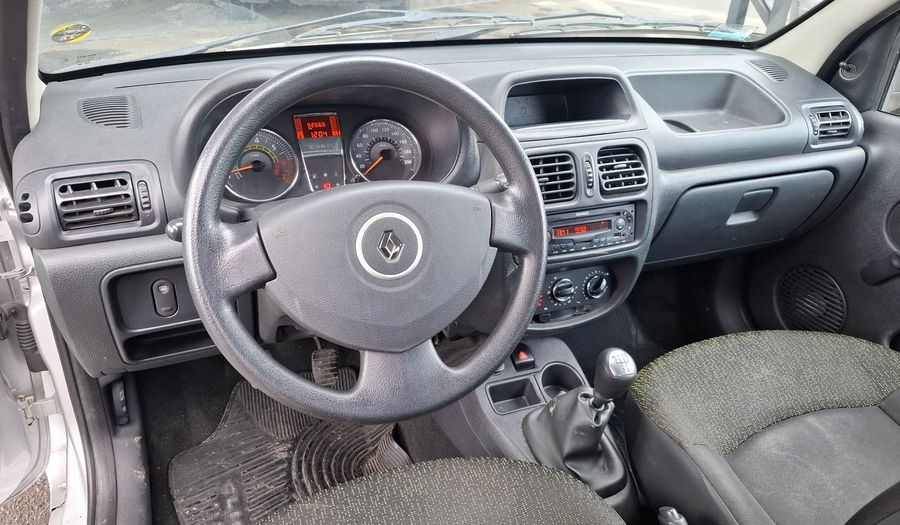 Renault Clio 1.1 CONFORT Hatchback 2014