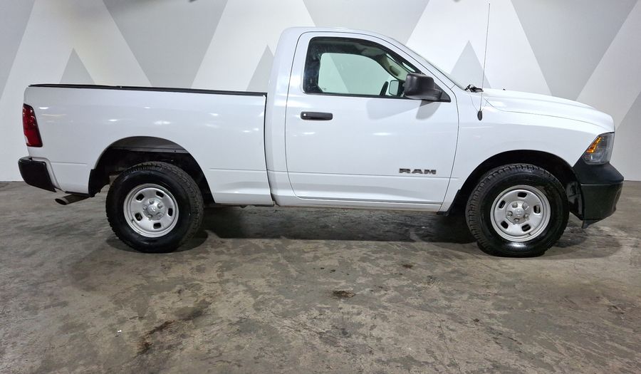 Ram 1500 3.6 ST REG CAB 4X2 V6 8 AUTO Pickup 2020