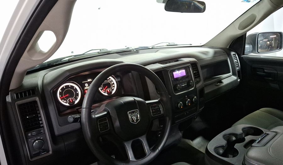 Ram 1500 3.6 ST REG CAB 4X2 V6 8 AUTO Pickup 2020
