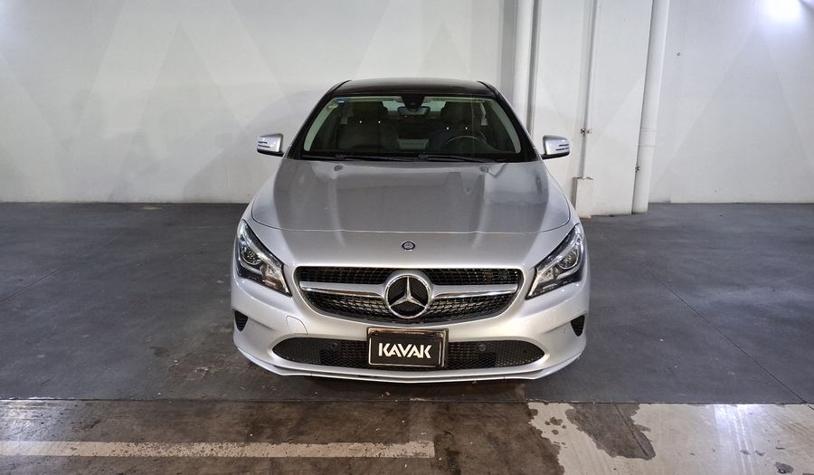 Mercedes Benz Clase Cla 1.6 CLA 200 SPORT DCT Coupe 2018