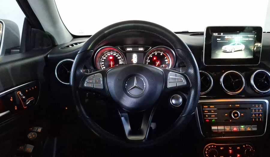 Mercedes Benz Clase Cla 1.6 CLA 200 SPORT DCT Coupe 2018
