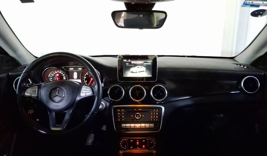 Mercedes Benz Clase Cla 1.6 CLA 200 SPORT DCT Coupe 2018