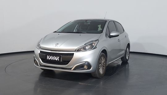 Peugeot • 208