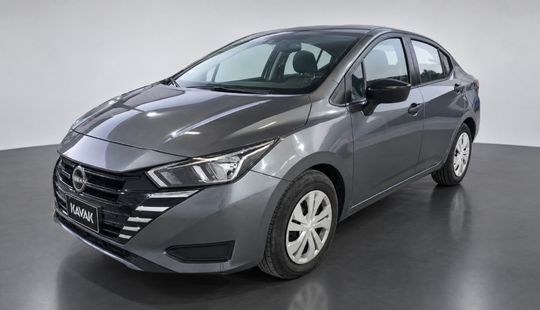 Nissan • Versa