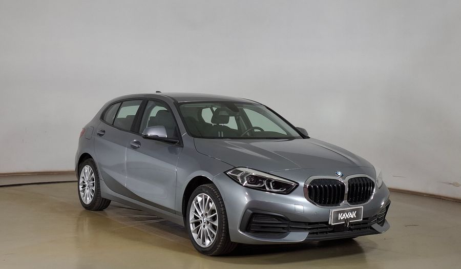 Bmw Serie 1 1.5 118I A DYNAMIC SE 5D Hatchback 2023