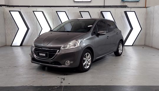 Peugeot • 208
