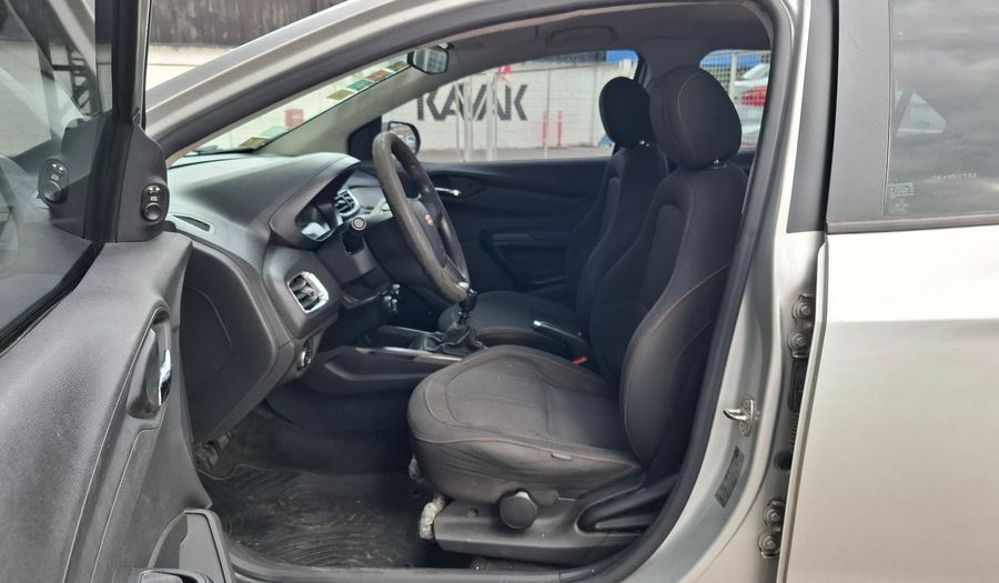 Chevrolet Onix 1.4 LTZ Hatchback 2013