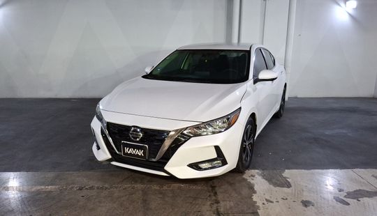 Nissan • Sentra