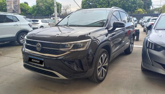 Volkswagen • Taos