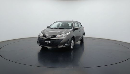Toyota • Yaris