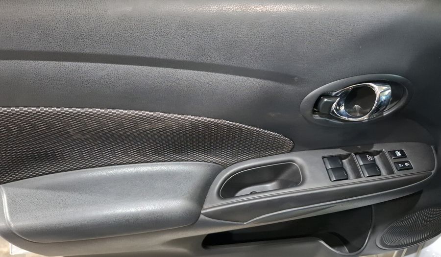 Nissan Versa 1.6 ADVANCE AUTO Sedan 2017