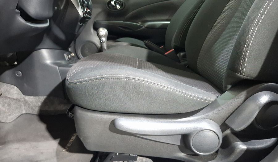 Nissan Versa 1.6 ADVANCE AUTO Sedan 2017