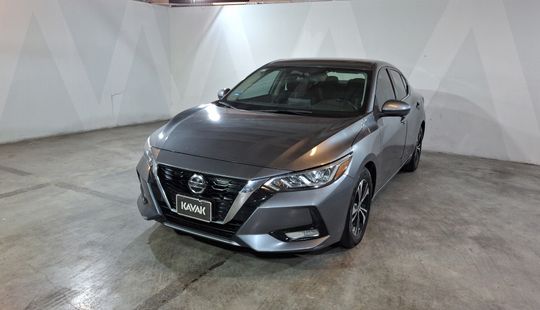 Nissan • Sentra