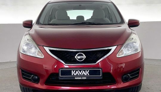 Nissan • Tiida