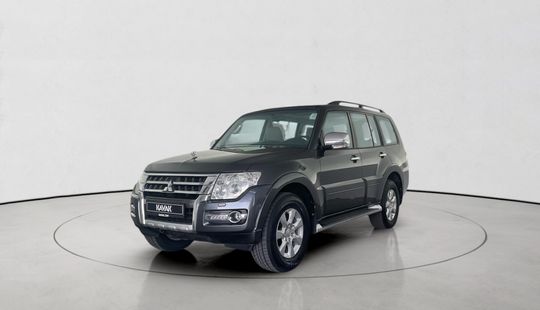 Mitsubishi • Pajero