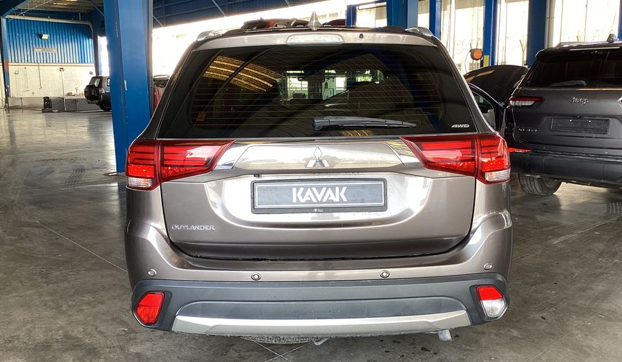 Mitsubishi Outlander GLX HIGHLINE Suv 2017