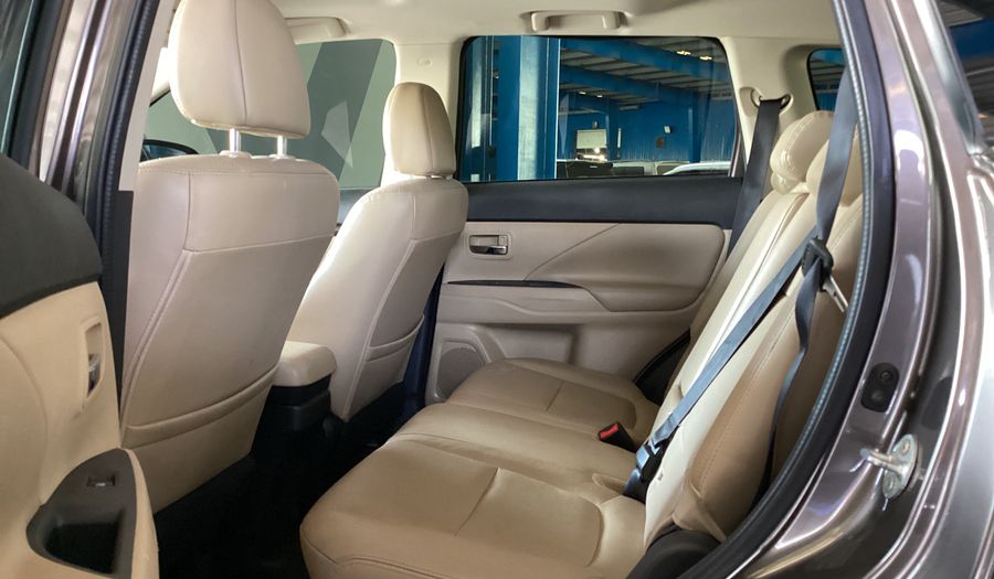 Mitsubishi Outlander GLX HIGHLINE Suv 2017