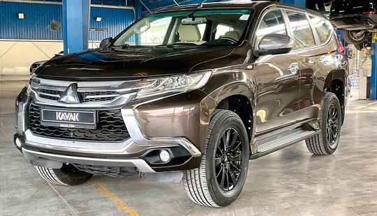 Mitsubishi • Montero Sport