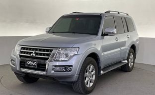 Mitsubishi • Pajero