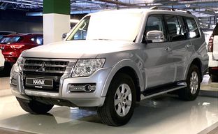 Mitsubishi • Pajero