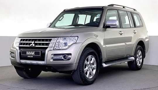 Mitsubishi Pajero GLS Midline w/sunroof-2017