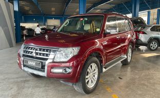 Mitsubishi • Pajero