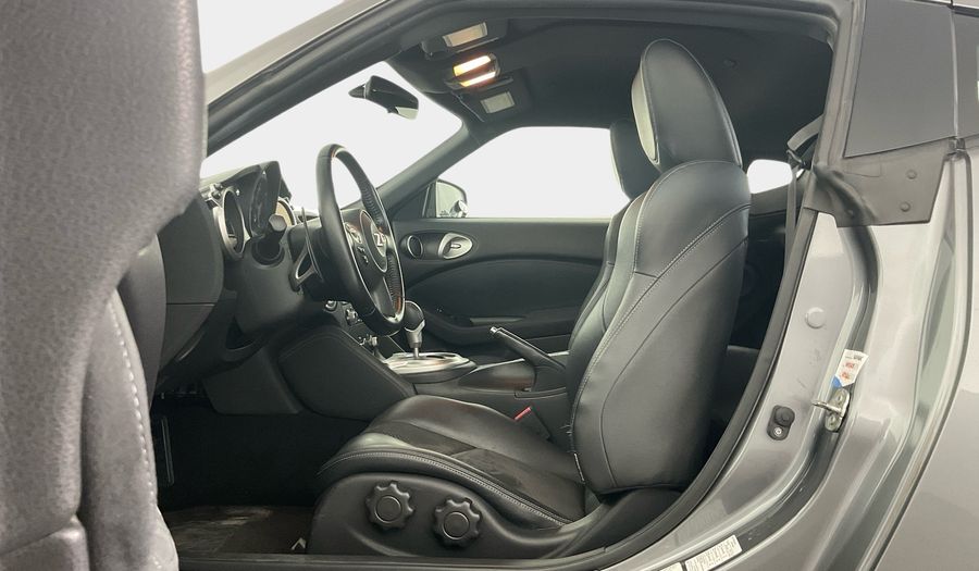 Nissan 370z STANDARD Coupe 2017