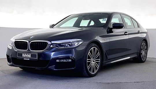 BMW • 530i