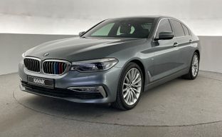 BMW • 530i