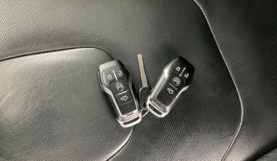 Ford Edge 3.5 AUTO TITANIUM NAV LTHR 4WD 19ALW Suv 2017