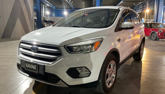 Ford • Escape