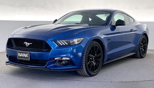 Ford • Mustang