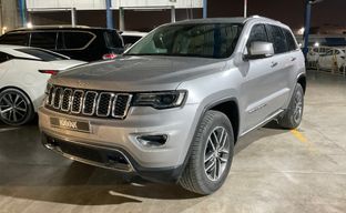 Jeep • Grand Cherokee