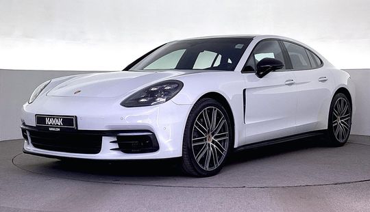 Porsche • Panamera