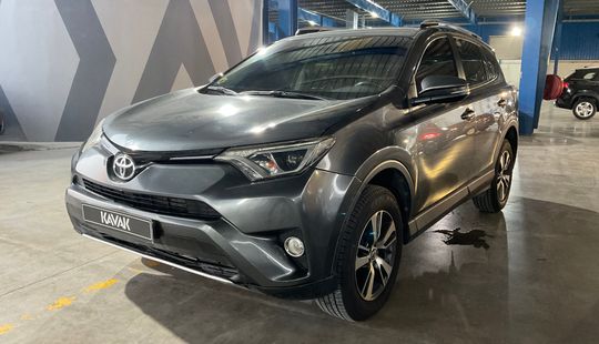 Toyota • RAV4