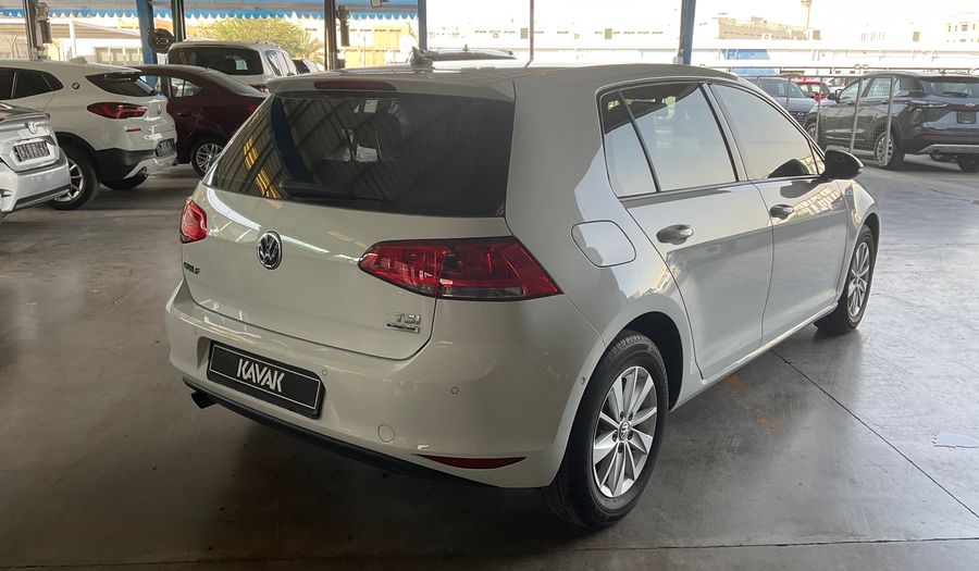 Volkswagen Golf SE Hatchback 2017