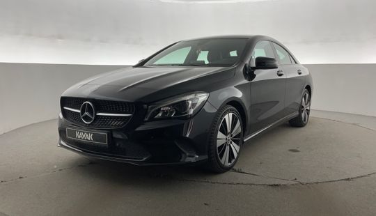 Mercedes Benz • CLA 200